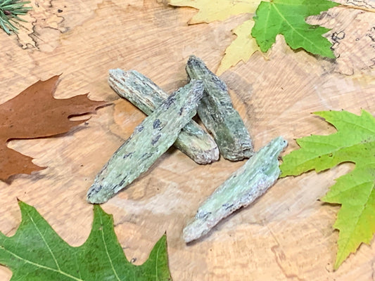 Green Kyanite, natural