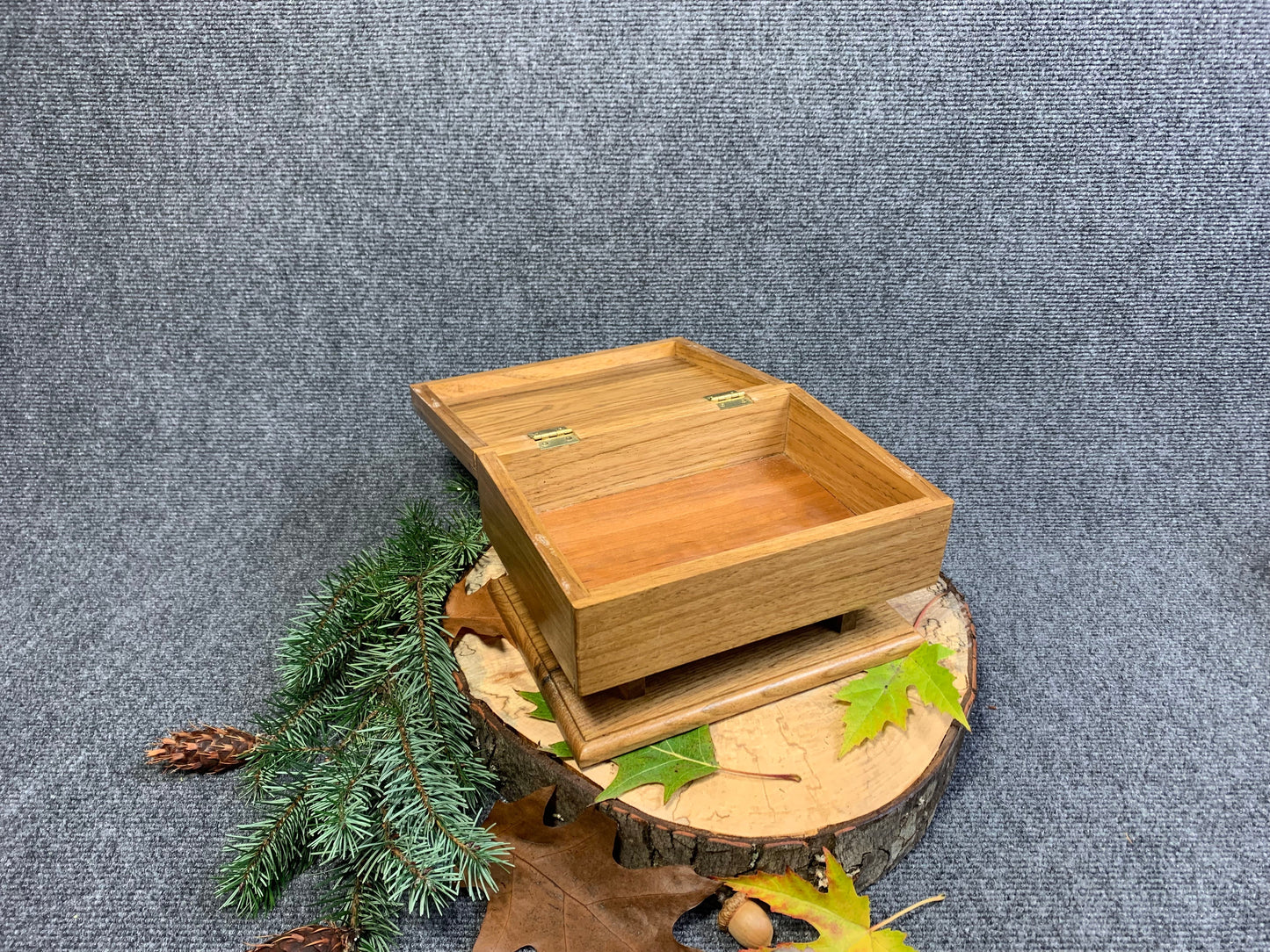 Pedestal Box