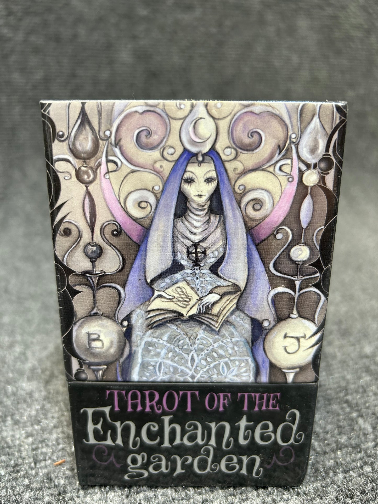 Tarot of the Enchanted Garden